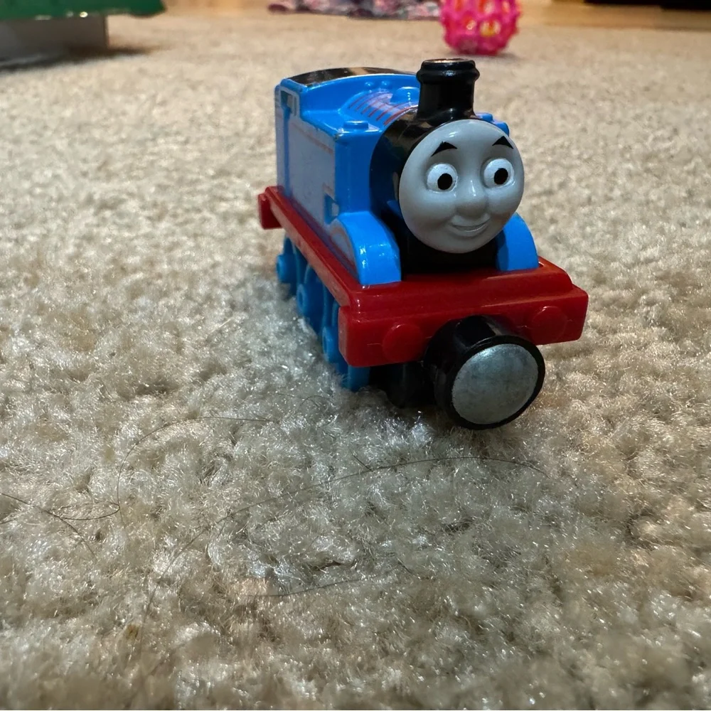 Thomas Train Engine - Picture 4 of 5